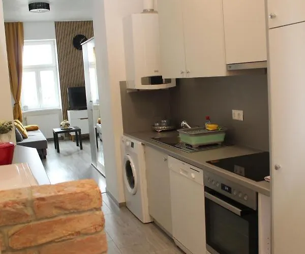 Apartment Adonis *