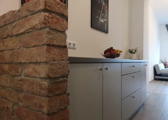 Apartment Adonis